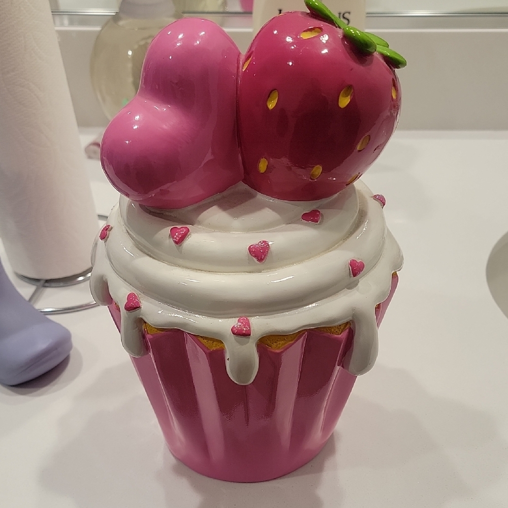 Pink Cupcake Ceramic Container - Picture 3 of 3